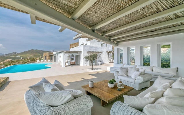 Crystal Villa 6 Bedroom