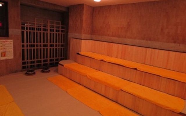 Sauna & Capsule Hotel Hollywood - Caters to Men – Guest Rooms – Okayama