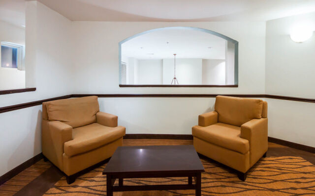 Sleep Inn & Suites