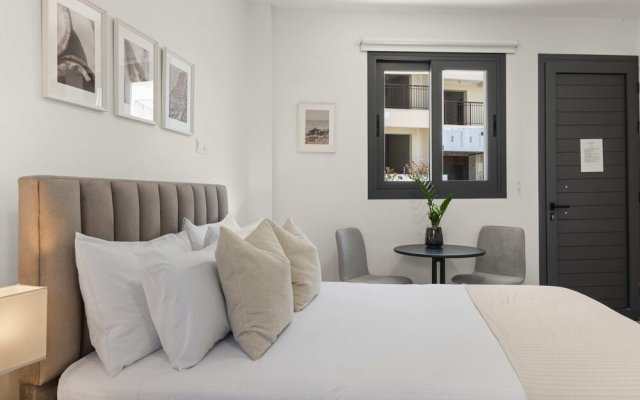 Phaedrus Living: Alkminis Seaside Suites Verano