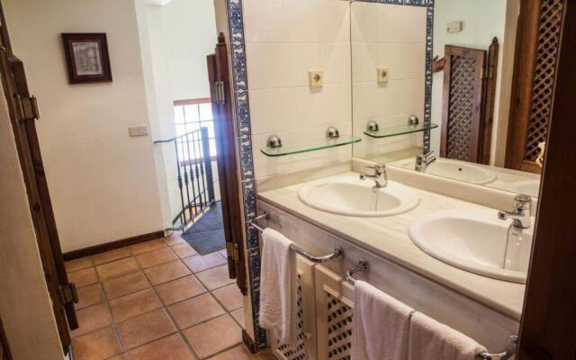 Apartamentos Turísticos Bahía Sur