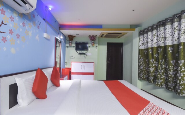 Oyo 60767 Dolphin Hotel