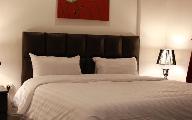 Continental Salmiya Suite