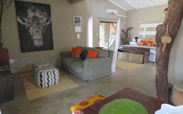 Foxy Crocodile Bush Lodge & Kruger Safari's - No Loadshedding