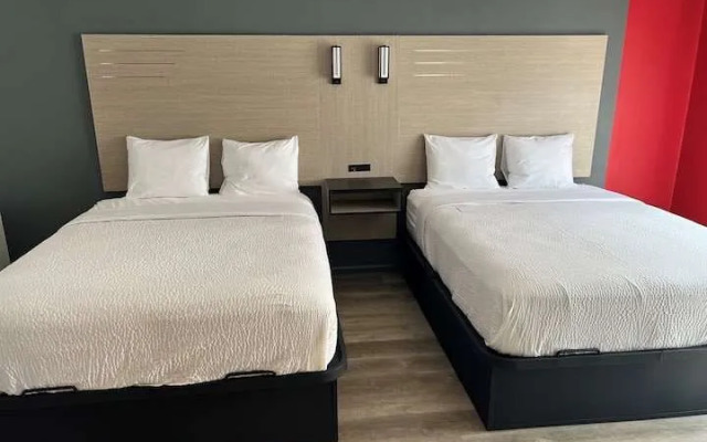 Ramada by Wyndham Studio Suites Dothan