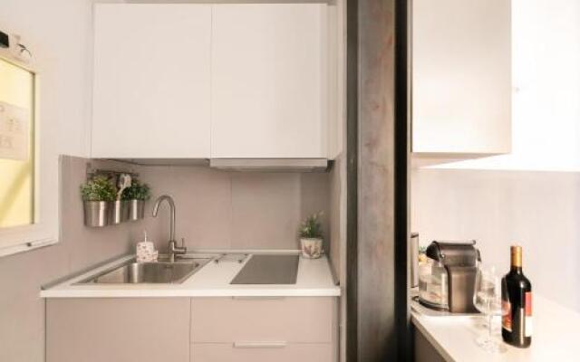 Living RHome - Condotti Apartment