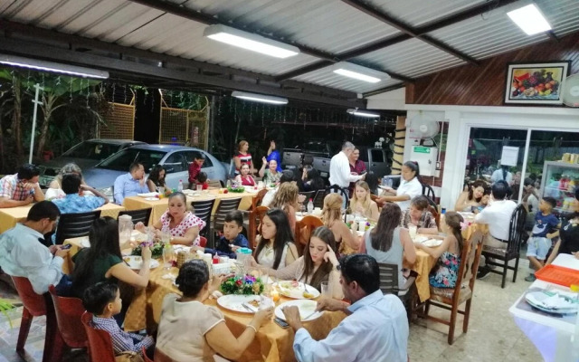 Sun Place Hosteria