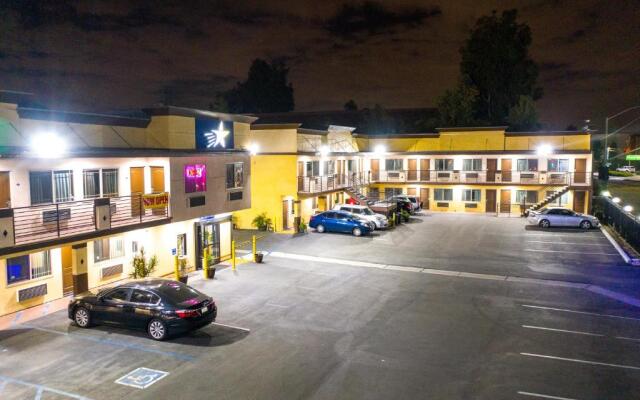 Starlight Inn South El Monte