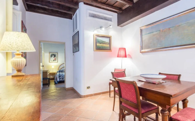 RSH Trevi Fountain Apartment 2