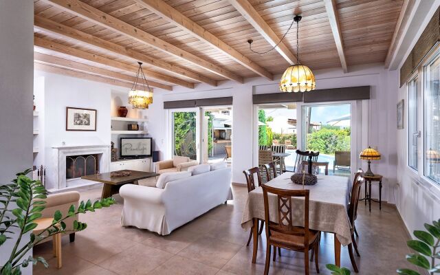 Beach Villa Penelope with private pool