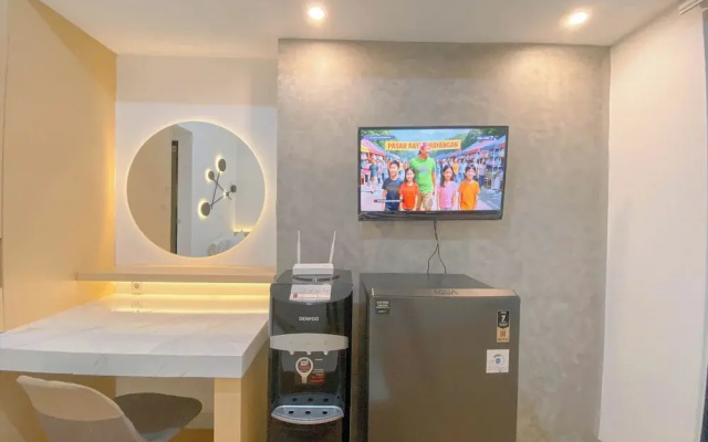 Warm Minimalist Studio Apartment The Alton