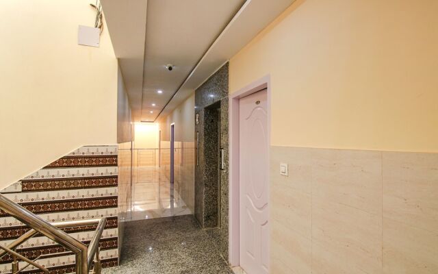 Fabhotel Hari Residency