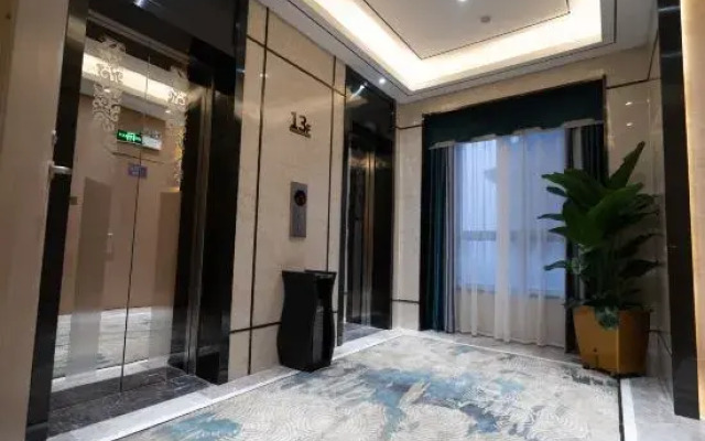 Yangjiang Gangwan Holiday Hotel