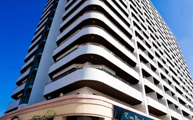 R-Con Wong Amat Suite