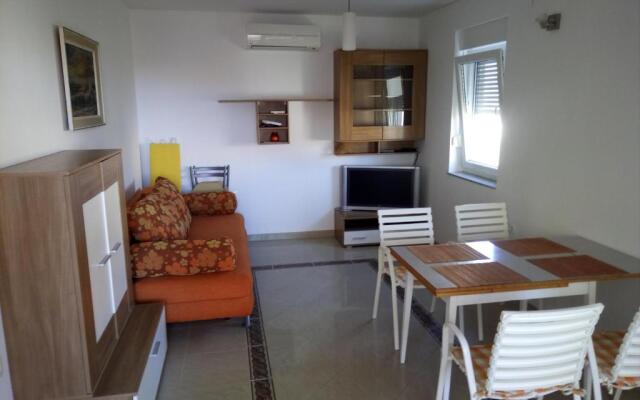 Apartments President