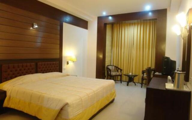 Hotel Royal Residency