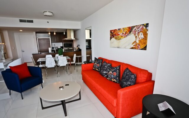 Nuovo Miami Apartments at Icon Brickell