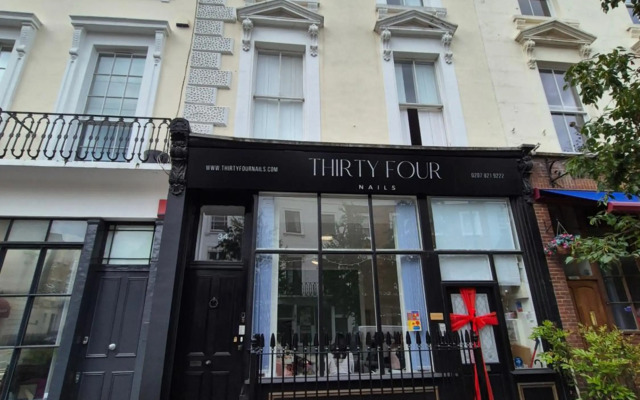 Spacious Two Bedroom Apartment in Westminster