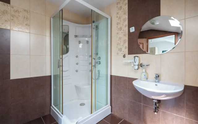 Faraway Aparthotel near Airport