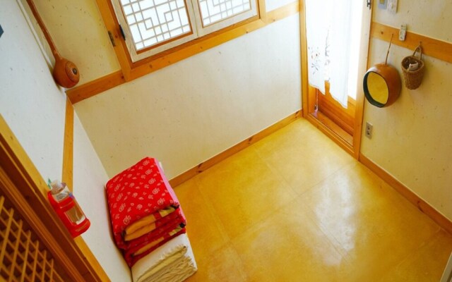 Jeonju Parkgane Hanok Stay