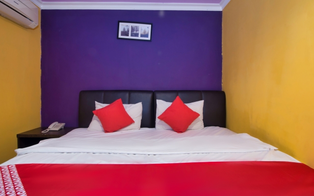 OYO 496 Hotel De Eco Inn