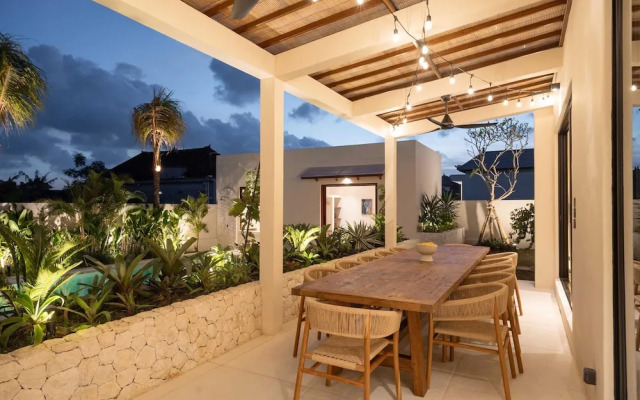 Rumah Tiha - Launch Promo Luxury 6BR Villa in Pererenan Canggu