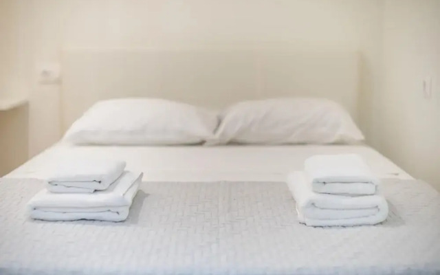 The Urban Loft 2 - Athens Unique Oasis