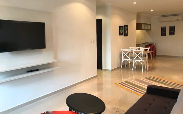 Domus Deluxe Apartment
