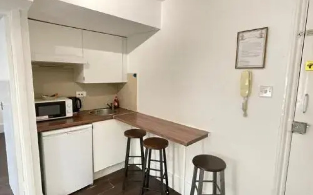 Cromwell Apartments
