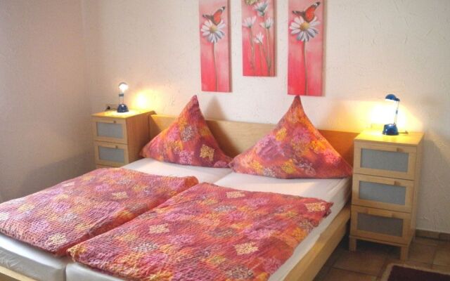 Apartment in Silbecke With Garden