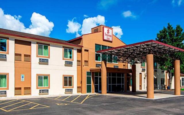 Seasons Inn Traverse City