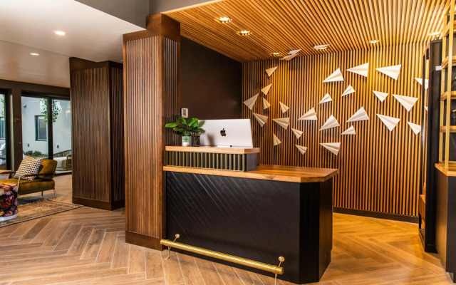 voco The Darwin Atlanta Midtown by IHG