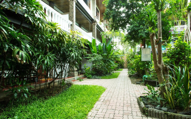 Simpang Inn
