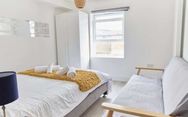 Urban Heaven - 6 Sleeper in the Heart of Bricklane