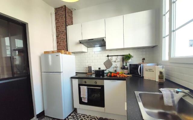 #LIndustrioChampetre Free Parking, Bien Situé, Spacieux, Proche Clinique