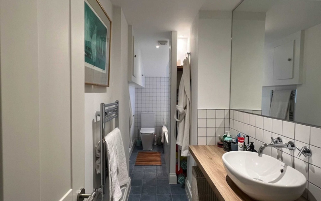 Spacious and Bright 1 Bedroom Flat in Notting Hill