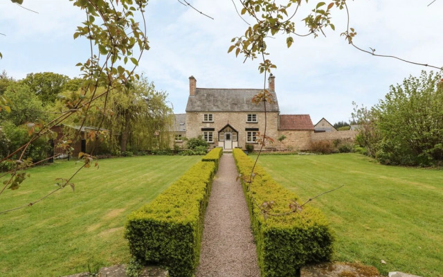 Worcester Lodge