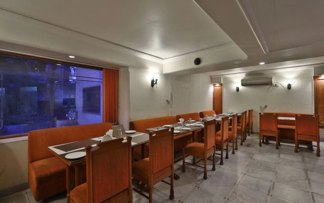 OYO 43699 Hotel Aditi