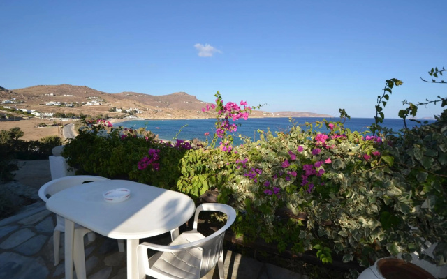 Villas Kalafatis Apartments