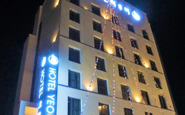 Yeoubi Hotel