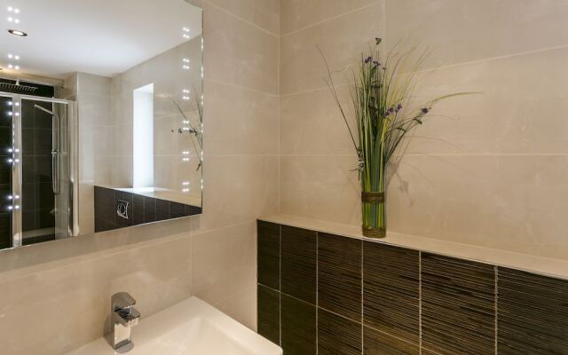 The Townhouses @ Carus Green