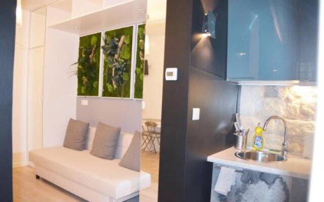 Central Apartment Immersed In Charm