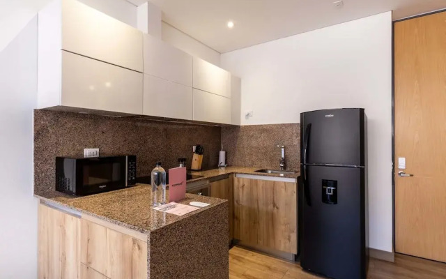 w Stunning 1BR in Chico