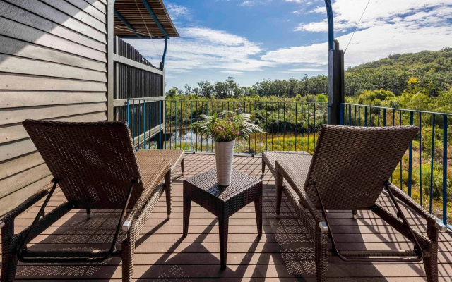 Kingfisher Bay Resort