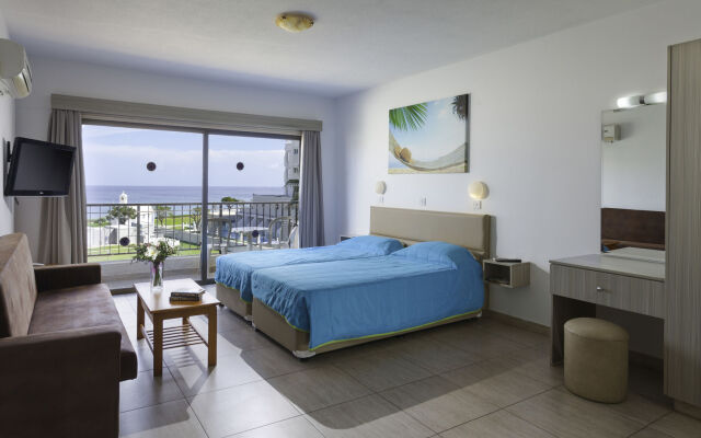 Penelope Beach Hotel Apts
