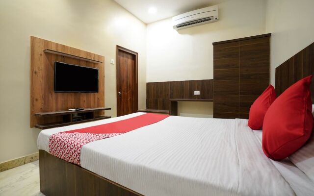CAPITAL O 15141 Townvilla Guest House