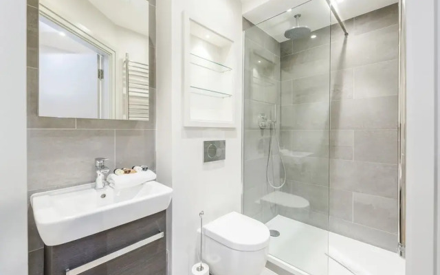 Roomspace Apartments -The Quadrant