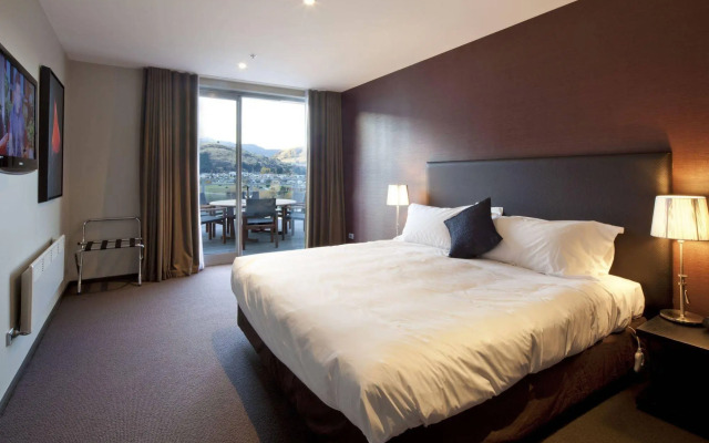 Queenstown Village Apartments