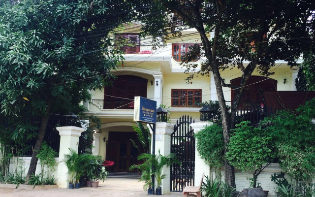 River Village Manor