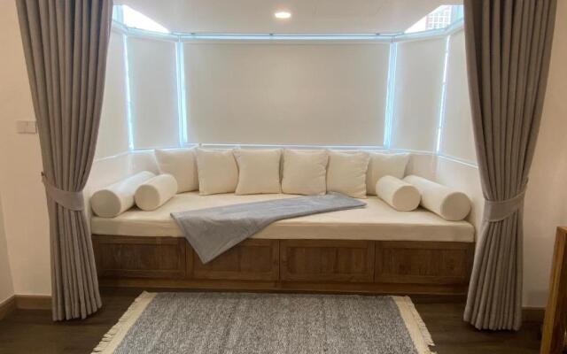 Nim-Mann Classy 616, Nimmanhemindra Rd, ChiangMai